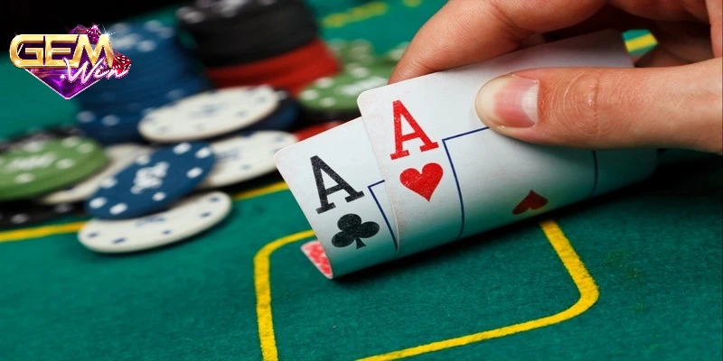 cach-choi-poker-gemwin-nhan-phan-thuong